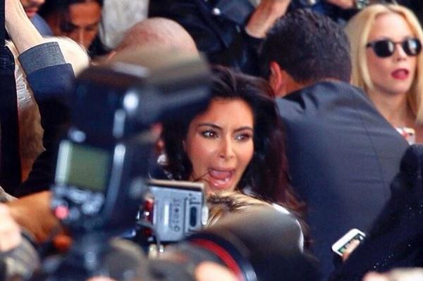 foreverhams's tweet photo. When a banger comes on in the club and you can't find the squad http://t.co/5BD8baNsEc