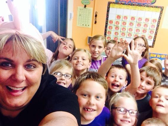 LakewoodElem's tweet photo. Happy birthday #vroegh http://t.co/ZM5wUnlDOP