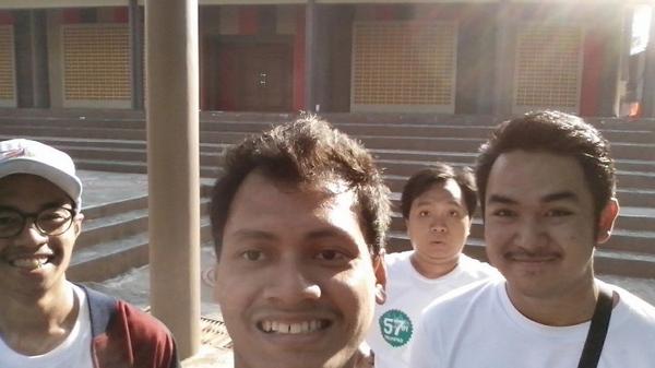 andryas21's tweet photo. @diesnatfkup #57thfkunpad #amazingrace http://t.co/ZAojOBgjvm
