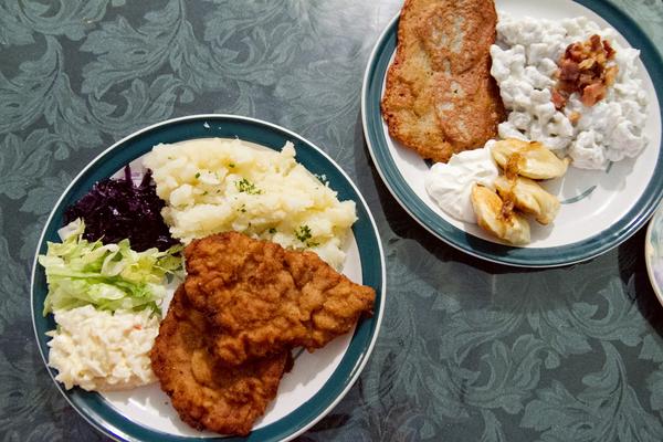 Metropages メトロページ Ar Twitter チェコスロバキア料理 ハンガリーやオーストリア ポーランドなどの影響を受けるチェコ スロバキア料理の紹介 ソーセージやビールも有名 Http T Co Hmoumkc4a6 Ny ニューヨーク チェコ料理 スロバキア料理 Http T Co