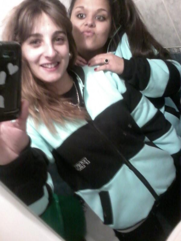 peni_novo's tweet photo. #Camperas #casiegresadas http://t.co/DrNdNxpxJF