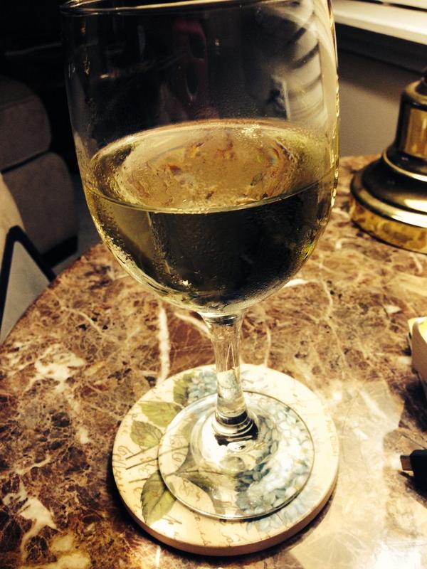 lwmorrison10's tweet photo. Worked out and now it's movie &amp; wine night #itsfriday http://t.co/BzFerY1B4u