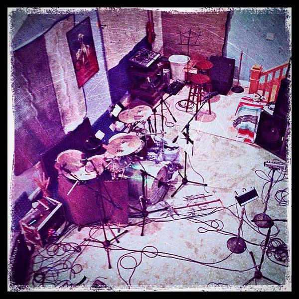 boundtobemusic's tweet photo. #beautifulmess http://t.co/qkpAO78Osy