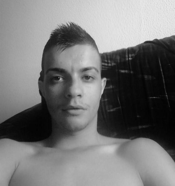 NachoNewstyle's tweet photo. Si vuestra vida es aburrida, es normal que hableis, http://t.co/mKhQ1PkOlF
