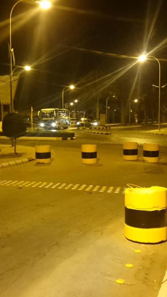 الفريق 
 الاتحاد الان وصل المطار 
وهذي صورة الوصول الفريق 
وصورة حصريه للطائرة 
 #الاتي_بالصداره_وكل_الانديه_بعدو