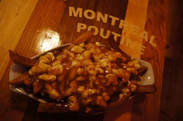 montrealpoutine's tweet photo. Something to think about while you pretend to care about her problems.
Open until 4 AM.
#PoutineAfterParty http://t.co/PvgmbRykUT