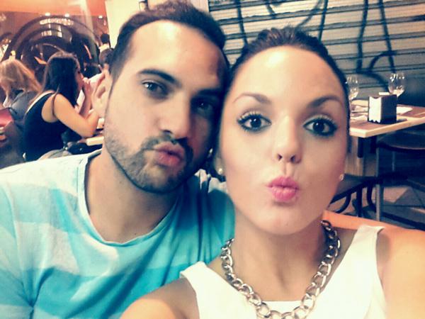 Cris_dg_'s tweet photo. Siiiiiiiiii y en media hora nos vamos de cervecitasssssss con @foscaza yujuuuuuuu http://t.co/3iThjjNmDz