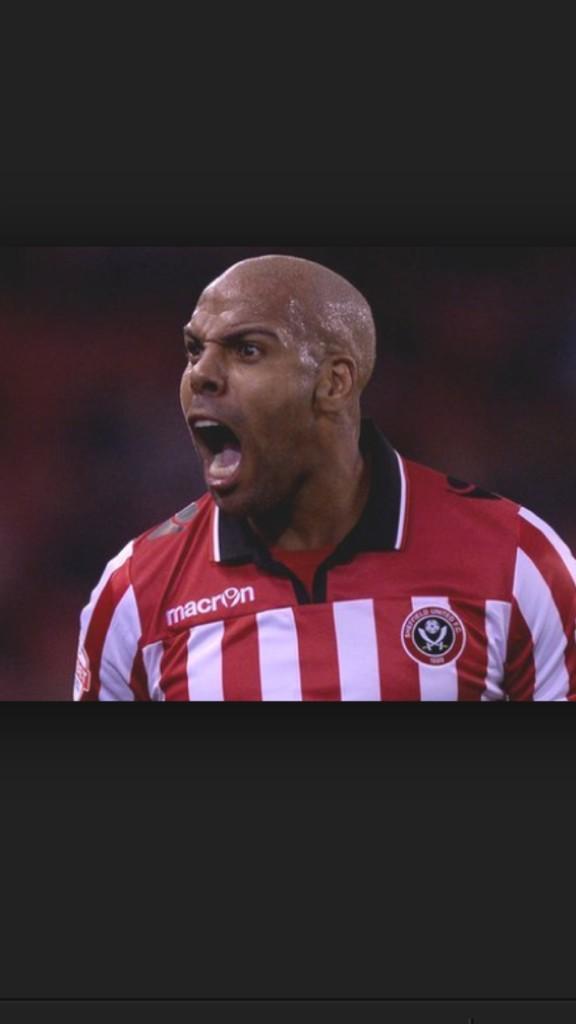 SufcReactions's tweet photo. When your at BTDBL shouting at the players to start attacking and stop being lazy shits. #sufc http://t.co/I7pVzd4upQ