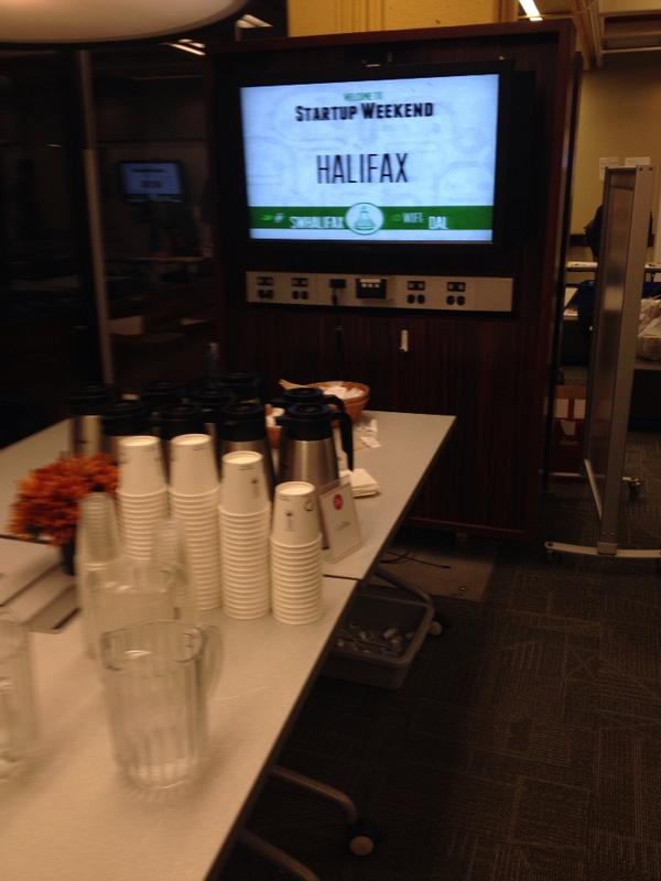 mashup_LAB's tweet image. Pumped to jump in to Startup Weekend Halifax! #swhalifax