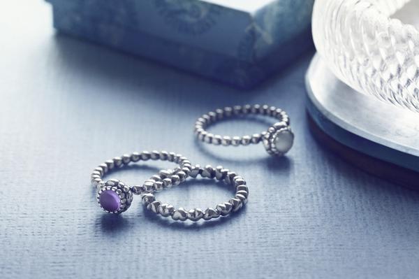 Síguenos en FB facebook.com/PandoraVenezue… y entérate de lo nuevo que trae #PANDORAJEWELRY para ti!