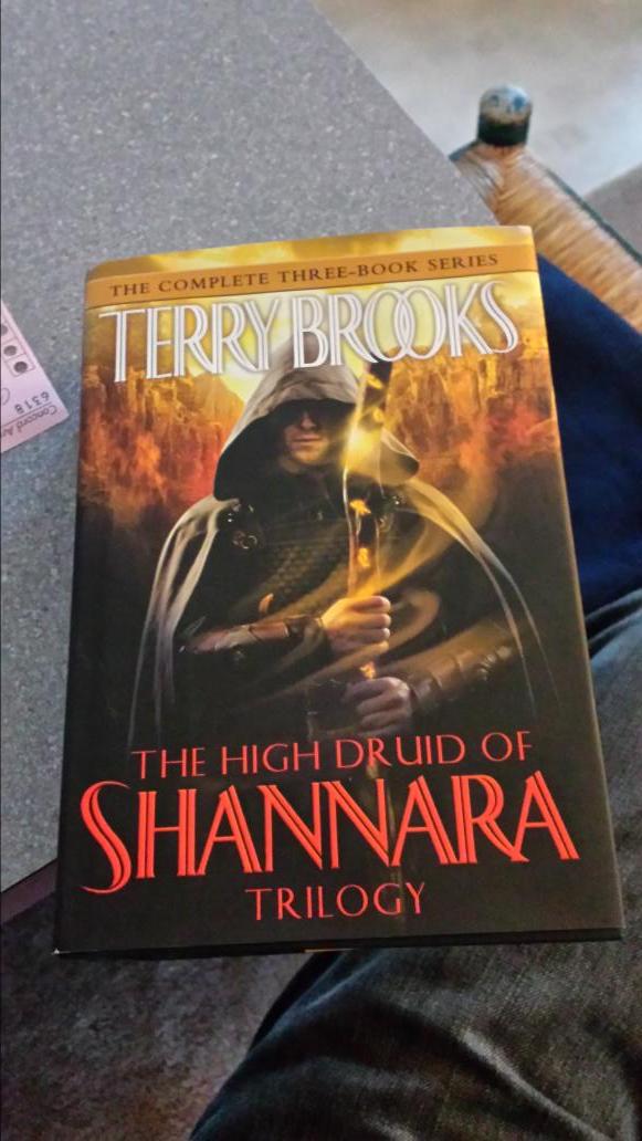setnuhpro's tweet photo. My wife found the book at Goodwill http://t.co/Zoe5CFBZTc