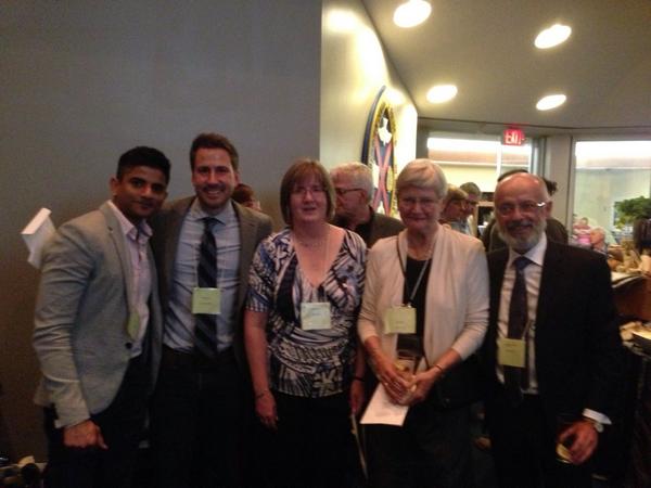 QRupdates's tweet photo. Ralph Carl Wushke and friends ! http://t.co/4Kk3Iwzzpz