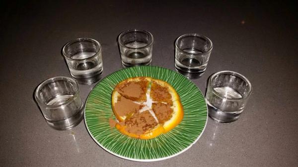 blanca_ms's tweet photo. Tequila con naranja y canela para empezar la noche😜 en @Pub_Los_Serra http://t.co/naIBLyVB4p