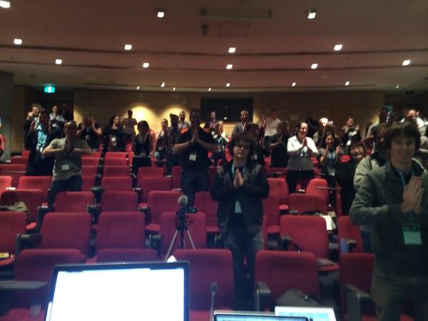 kshuntley's tweet photo. Hey, I got a standing ovation!! Thank you #WCSyd!! http://t.co/EufIu4Gh0O