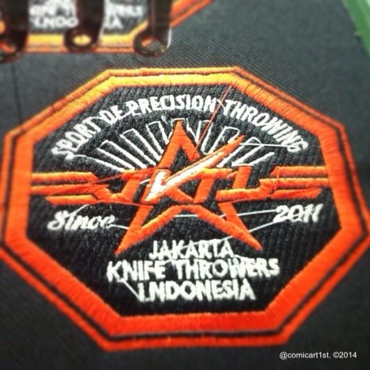 comicart1st's tweet photo. Jakarta Knife Throwers 1ndonesia - @JKT1clebs badge. http://t.co/c3M2vqguP4