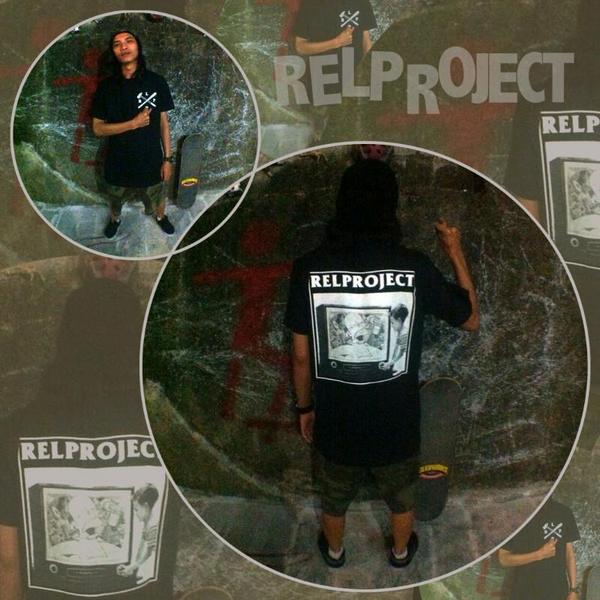 Ts &amp;quot;hommer tv party&amp;quot; masih ada 1 ijib nih size L |100k| text/WA:085810486660 | yuk ditakis!