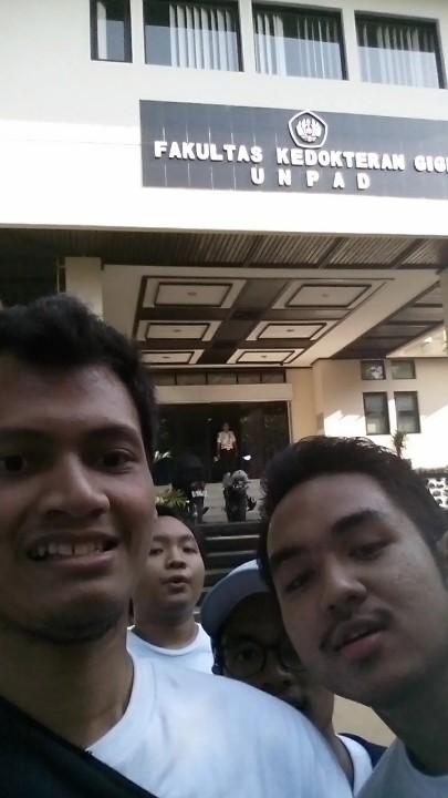 andryas21's tweet photo. @diesnatfkup #57thfkunpad #amazingrace http://t.co/xOxTri5qsl