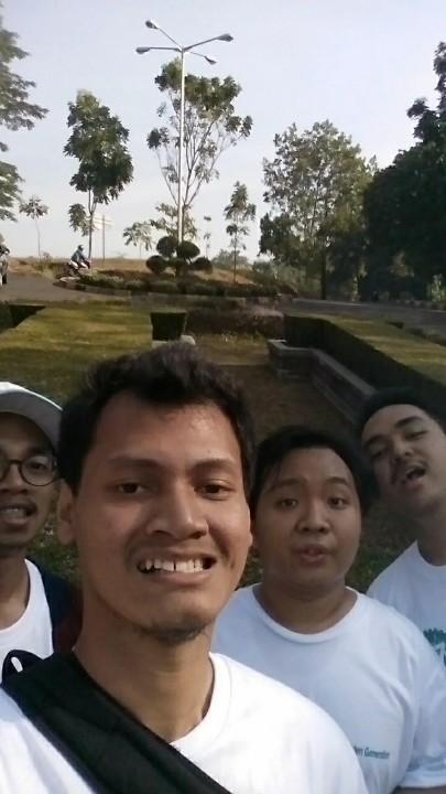 andryas21's tweet photo. 'U' terbesar di unpad @diesnatfkup #57thfkunpad #amazingrace http://t.co/FsRczzX4gw
