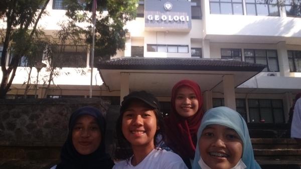 adilanida's tweet photo. 6. Ftg #57thfkunpad #amazingrace @diesnatfkup http://t.co/F7R6l6Lqdo