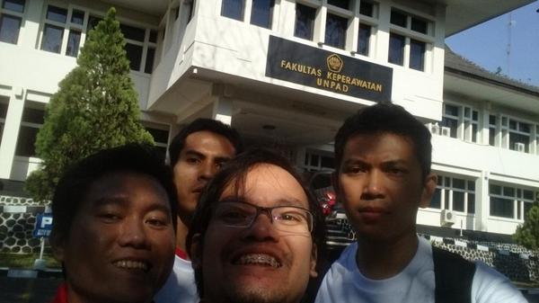 saasgard's tweet photo. @diesnatfkup fakultas keperawatan #57thfkunpad #amazingrace http://t.co/DB2nAJz0CO