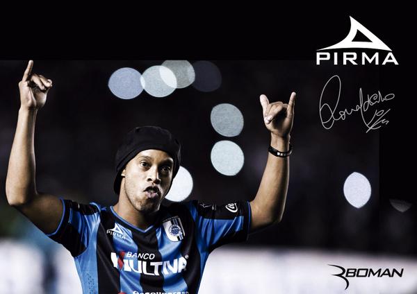BomanSport's tweet photo. Te Recordamos que por la compra de cualquier Zapato de Fútbol Pirma mas 5 dólares recibe una camiseta de Ronaldinho http://t.co/Whsm8a50uB