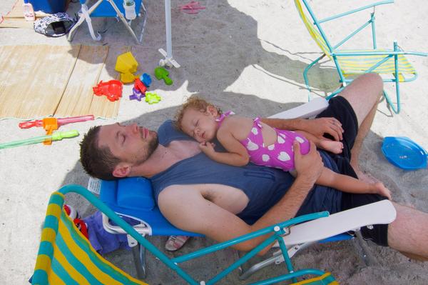 ivery's tweet photo. Baby girl is starting to realize #dadsgotskills http://t.co/cwMpo72PhS