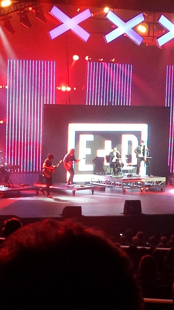 Mar_ySol92's tweet photo. That was an awesome performance boys! @phvegas @EmilandDariel @miguel_dakota #Beanie #CellosThatRock 💋🎻🎶🎤 http://t.co/wPfqNVPsUH