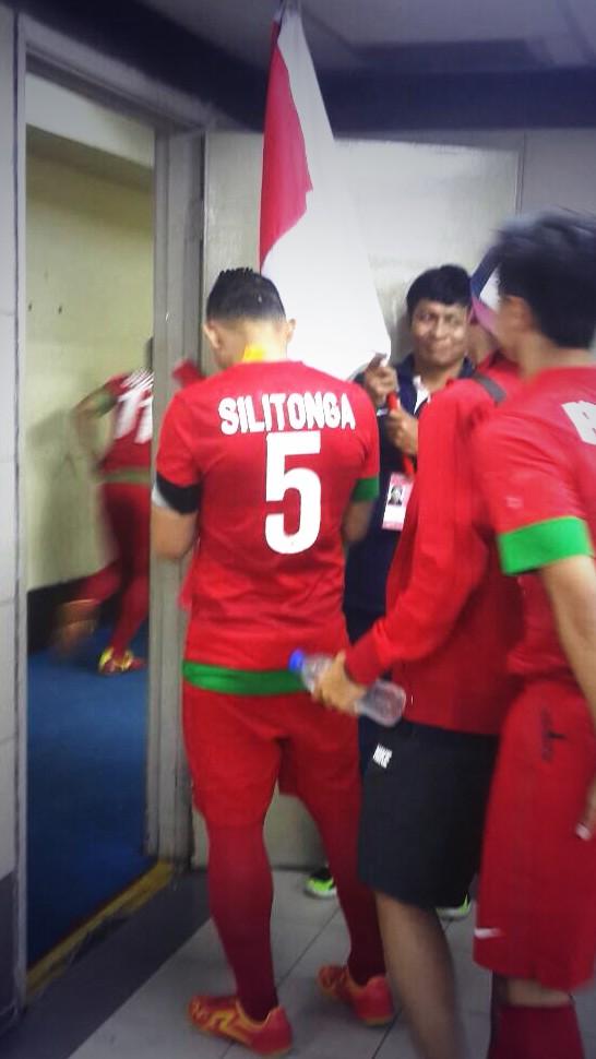 caisar5's tweet photo. Bismillah - rasa sakit tdk mengurangi rasa semangat ini!! Amin ya Allah #INDONESIA #OneNationOneTeam http://t.co/qxHlH6WOM9