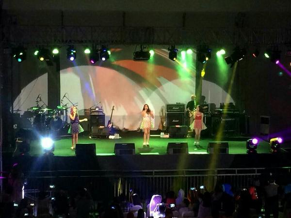 StefAddict_BLPG's tweet image. #6september2014 @WINXS_GB In Concert CJR Always In Your Heart💞 cc:@cassandrasleee @steffizmr15 @salshaabilaa