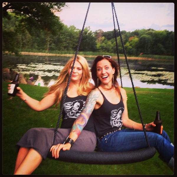 CBBettie's tweet photo. Have a fun weekend beer peeps! #craftbeergirl #craftbeer #beerchicks #beergeek #beergasm http://t.co/7YUULfjP0u