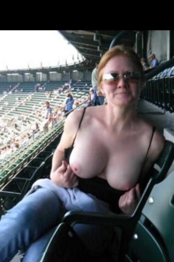 dickandtitsRate's tweet photo. Must be a boring game. Rate: 8.1 http://t.co/ACI4YFcOWL