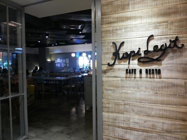 MinioHouse's tweet photo. Today is @ravi_178 MCing at @ZENO_Project YG Gathering.. ada otsnya loh.. see you here ^^ http://t.co/JEECBFXBfd