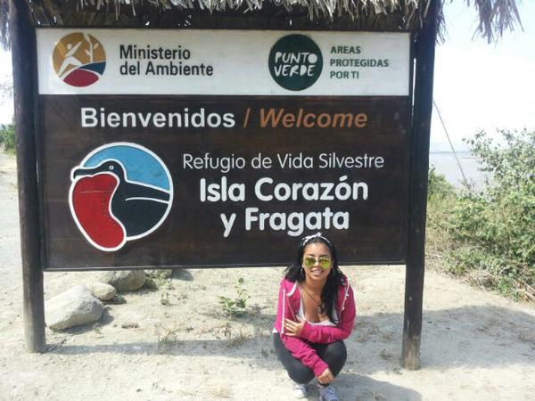 feel_ec's tweet photo. #IslaCorazon #Turismo  #allYouNeedIsEcuador #peopleMakeECUADOR http://t.co/s0XramfcGh via @jennycarreno13