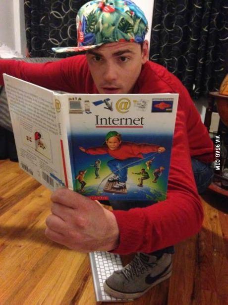 Andy_Bcombe's tweet image. @basicrobbennett 
Cowabunga! It's Internet time!

#InternetTime