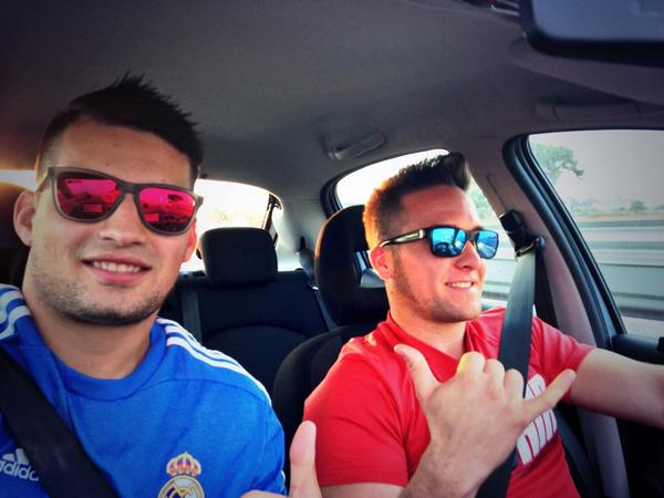 adripato7's tweet photo. Por Fin dejamos Las Master Class y vamos a lo Serioo...💪💪💪 @diegorubio91 ⚽️⚽️⚽️⚽️ http://t.co/xfyzEGYhBB
