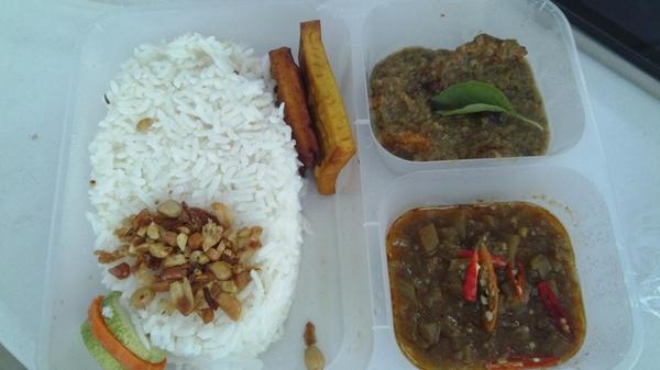 NyanLynnHtut's tweet image. Bootcamp lunch box #DroidCampYGN #androidbootcamp