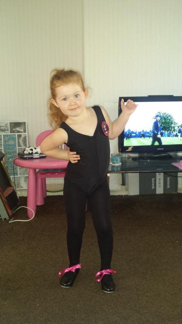 JRHC88's tweet photo. Ma big girl ready for her dance class today #1Love #Family 😍😚 http://t.co/YSuY27ap9a