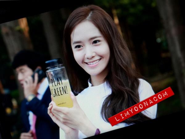 [PIC][27-09-2014]YoonA tham dự sự kiện “Innisfree PLAY GREEN Festival 2014” tại Seocho Culture & Arts Park vào chiều nay Byhh0hlCQAAAt7T