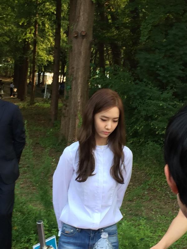 [PIC][27-09-2014]YoonA tham dự sự kiện “Innisfree PLAY GREEN Festival 2014” tại Seocho Culture & Arts Park vào chiều nay ByhiVGjCAAAUTmL