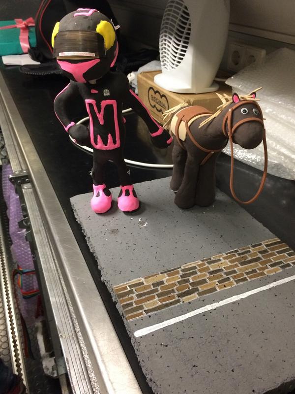 ¡Espectacular el regalo de <a href="/evamlluesma/">Eva Martinez Lluesma</a> ! Muchisimas gracias, me quedé sin palabras. ¡Ahora a trabajar!