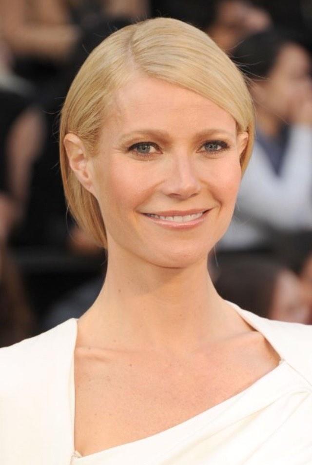 Happy Time, people!

Happy 42nd birthday, Gwyneth Paltrow! 