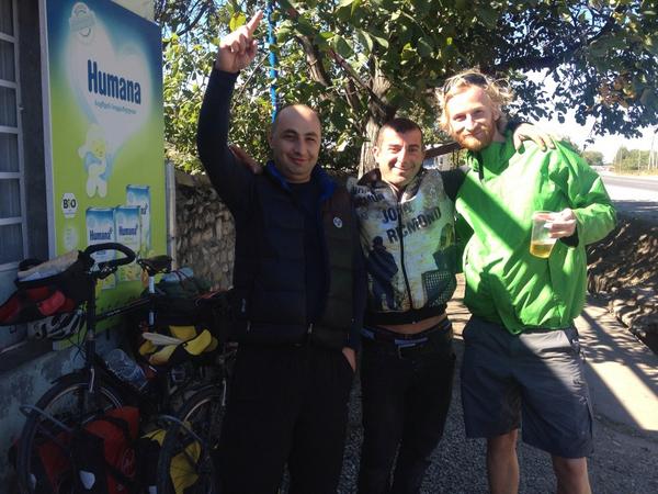 BackToBlighty13's tweet image. Hit 10,000km! Had amazing Georgian hospitality on hand - given beer, cheese &amp;amp; bread! Woo! Cycling for @CharitySANE