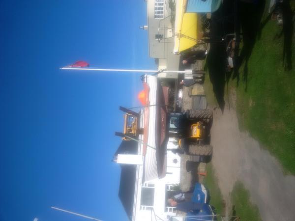 bsc01665's tweet photo. Club boat Grace being lifted into her winter storage. The end of the 2014 season for our moored craft. http://t.co/LQVvmz2J7Q