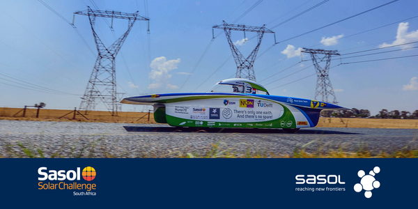 Solar_Challenge's tweet photo. @NuonSolarTeam's car Nuna7S has shown an impressive performance on the first day: http://t.co/HLnQoDxi9f http://t.co/z2y9hiqCPP