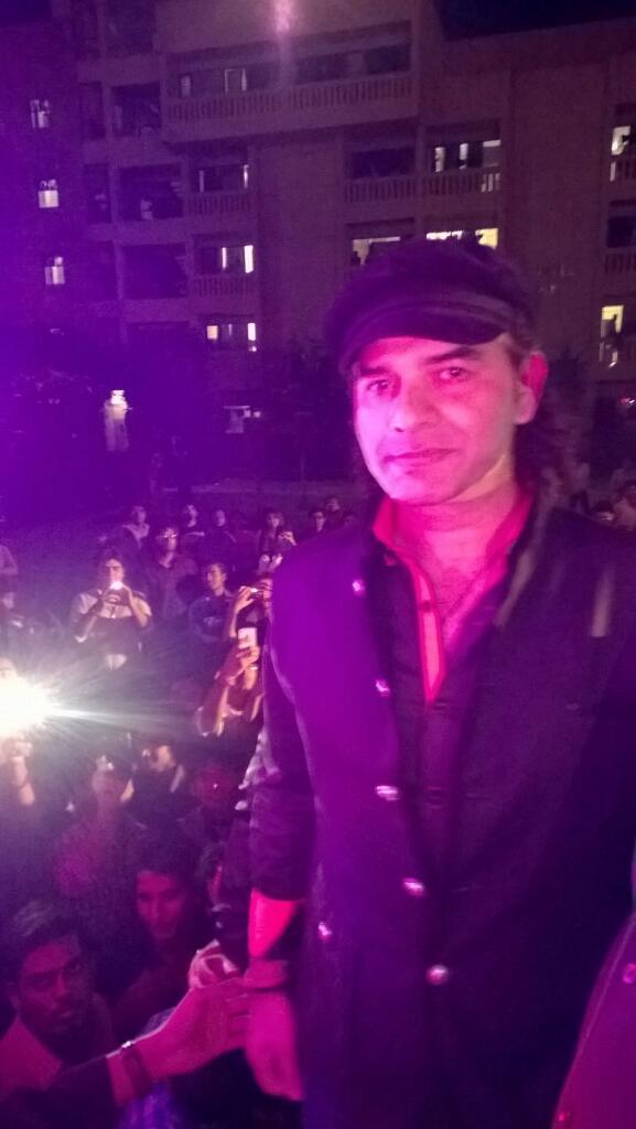 EkkeesToppon's tweet photo. Here is @_MohitChauhan from the music launch event! Use #WishICouldSay &amp; tell us what would you say to him http://t.co/ysEZLImxn8