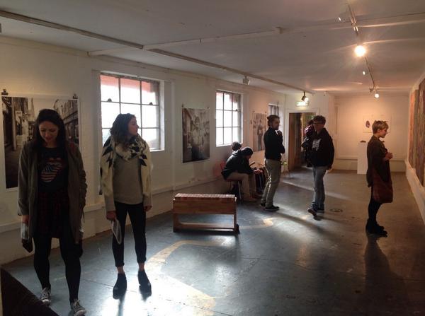 FloatArt's tweet photo. We are now open for day 4 #floatart2014 @TotallyThames @OxoTowerWharf @SaatchiArt @Tate @DegreeArt @se1 @TimeOutArt http://t.co/ra3yi3SJ0N