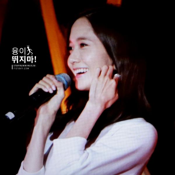 [PIC][27-09-2014]YoonA tham dự sự kiện “Innisfree PLAY GREEN Festival 2014” tại Seocho Culture & Arts Park vào chiều nay ByiMhR3CMAASKl4