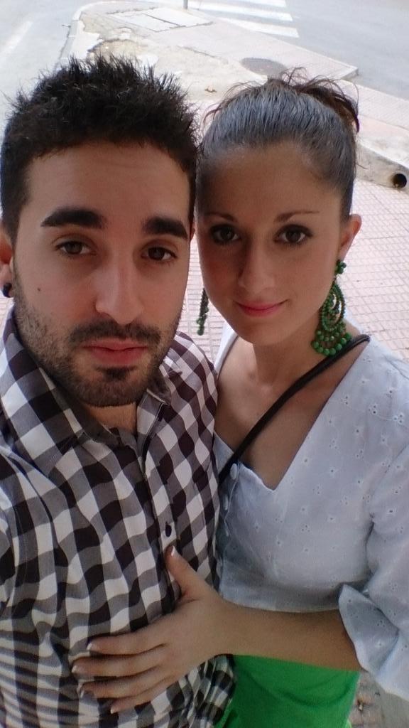 spaez11's tweet photo. @Raquelbarriera4 felicidades cariño espero poder estar a tu lado siempre te quiero cariño eres mi vida!! http://t.co/xcTp3hFOLl