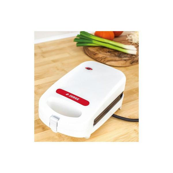 dowlerhomestore's tweet photo. This mini sandwich is ideal for students starting uni. Available instore &amp; online.@JudgeCookware #oneportion #toastie http://t.co/vEne1veYvD