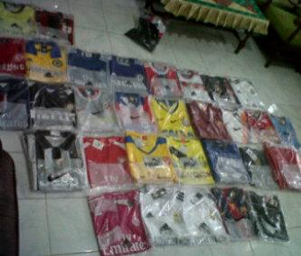 Barang ready, kmaren yg udah order bisa diambil. Yg luar kota, senin kita proses. Sabar.